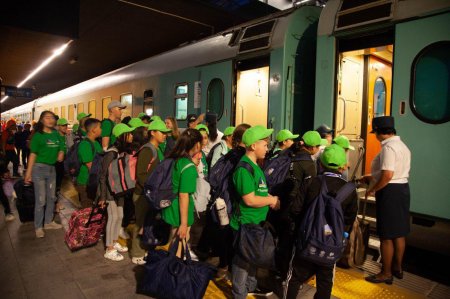 Шетелде тұратын қазақ балалары саяхатқа аттанды