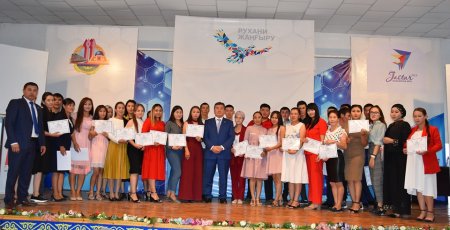 Қазалы ауданы әкімі жас кәсіпкерлермен кездесті