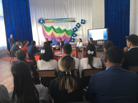 Жеткіншектермен жылы жүздесу