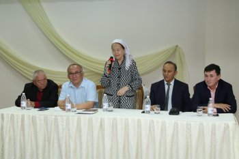 \"Қоңыр дауысты қаламгер\"