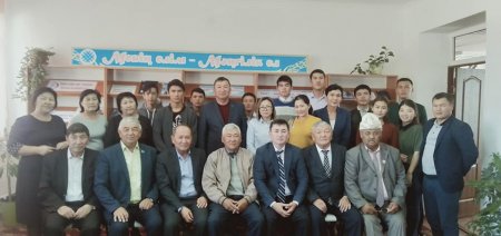 Ата басылым өкілдері оқырмандармен кездесті