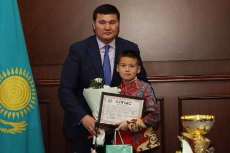 Қала әкімі фестиваль жеңімпаздарын қабылдады