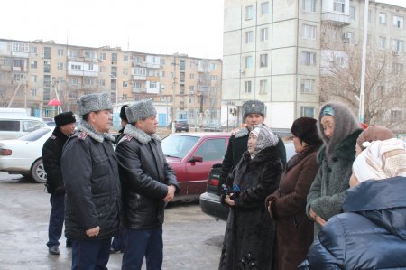 «Көршілер бақылауы» бағдарламасы түсіндірілуде