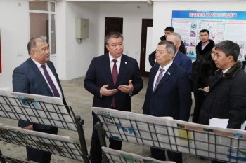 Облыс әкімі \"Сыр медиа\" ЖШС-нің жұмысымен танысты