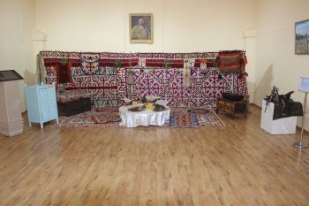 Қанат жайған руханият