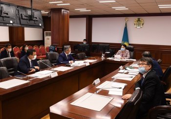 Облыстық мәслихаттың кезектен тыс сессиясы өтті