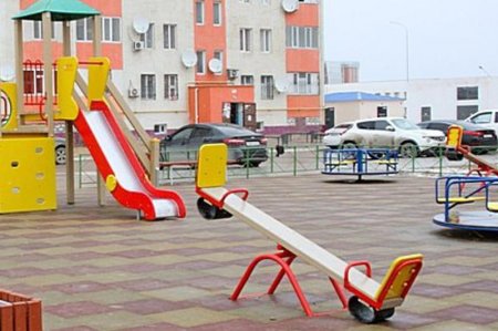 Ауладағы ойын, спорт алаңында жүрген баланың ата-анасы айыппұл төлейді